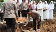 Permalink ke Polres Pasaman Barat Menggelar Peringatan Maulid Nabi Muhammad SAW Sekaligus Peletakan Batu Pertama Pembangunan Mushalla
