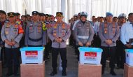 Permalink ke Wujud Empati, Kapolri Beri Bantuan kepada Anggota Polri Korban Bencana di Sumbar