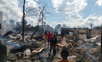 Permalink ke Kebakaran Terjadi di Pulau Kijang Inhil, 80 Rumah Hangus Terbakar, 7 Rusak Berat dan 25 Rusak Ringan