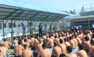 Permalink ke Sehat dan Produktif dari Balik Jeruji: Warga Binaan Lapas Pekanbaru Antusias Ikuti Senam Pagi dan Edukasi Kesehatan Gigi