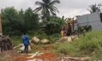 Permalink ke BPN dan Dokumen Persidangan Nyatakan Tanah Niko Fernando Sah dan Bukan DMJ, Pembongkaran Pemko Pekanbaru Dipersoalkan, Pemilik Tempuh Jalur Hukum