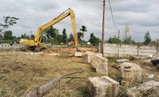 Permalink ke Penggalian Drainase di Bawah Jembatan Siak IV Tanpa Plang Proyek Disorot, BASMI Riau Curiga Ada “Proyek Siluman”