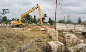 Permalink ke Penggalian Drainase di Bawah Jembatan Siak IV Tanpa Plang Proyek Disorot, BASMI Riau Curiga Ada “Proyek Siluman”