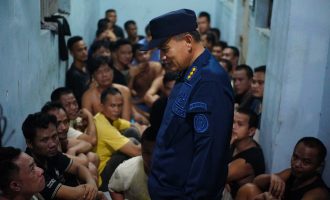 Permalink ke Lapas Pekanbaru Gandeng TNI-Polri Gelar Razia Gabungan, Zero Narkoba dan Sita Puluhan Barang Terlarang