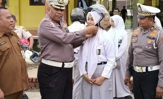 Permalink ke Bangun Generasi Tertib Berlalu Lintas & Cinta Lingkungan, Ditlantas Polda Riau Gelar Police Goes to School di SMAN 19 Pekanbaru