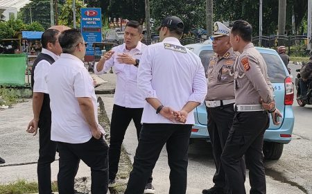 Permalink ke Sinergi Ditlantas dan PUPR, Penggalian Parit Jadi Solusi Atasi Banjir di Depan RS Awal Bros