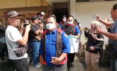 Permalink ke Kejati Riau Geledah Kantor Disdik Riau, Sita Dokumen dan Barang Elektronik Terkait Dugaan Korupsi Pengadaan Interactive Flat Panel 2024