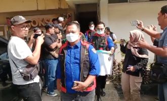 Permalink ke Kejati Riau Geledah Kantor Disdik Riau, Sita Dokumen dan Barang Elektronik Terkait Dugaan Korupsi Pengadaan Interactive Flat Panel 2024