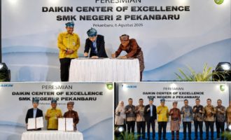 Permalink ke SMK Negeri 2 Pekanbaru Resmikan Daikin Center of Excellence, Perkuat Kolaborasi Pendidikan dan Industri