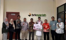 Permalink ke Apresiasi Prestasi Paskibraka Nasional Asal Inhil, BRK Syariah Salurkan Bantuan Biaya Pendidikan Permalink ke Apresiasi Prestasi Paskibraka Nasional Asal Inhil, BRK Syariah Salurkan Bantuan Biaya Pendidikan