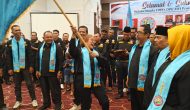 Permalink ke Dihadiri Wagub Riau dan Jajaran Pejabat Daerah, Pengurus DPC AWI Kota Dumai Resmi Dilantik di Hotel Alpha Pekanbaru