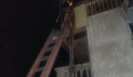 Permalink ke Warga Jalan Cikditiro Kelurahan Tanah Datar Panik,Terjadi Percikan Api Dari Kabel Listrik