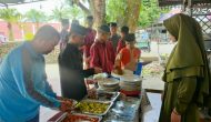 Permalink ke Jelang Ramadhan, Berbagi Makan Siang Gratis dari Satreskrim Polres Kampar Tetap Berlanjut Permalink ke Jelang Ramadhan, Berbagi Makan Siang Gratis dari Satreskrim Polres Kampar Tetap Berlanjut