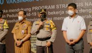 Permalink ke Gelar Vaksin Massal, Kapolda Riau: Kita Dukung Penuh Program Strategis Nasional Vaksin Covid-19 Permalink ke Gelar Vaksin Massal, Kapolda Riau: Kita Dukung Penuh Program Strategis Nasional Vaksin Covid-19
