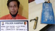 Permalink ke Pelaku Pencurian di Toko Shezan Dunia Anak Desa Ranah Baru Kampar Diringkus Polisi Permalink ke Pelaku Pencurian di Toko Shezan Dunia Anak Desa Ranah Baru Kampar Diringkus Polisi