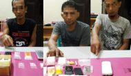 Permalink ke Resnarkoba Polres Kampar Tangkap 3 Tersangka di Desa Kebun Durian dan Lipat Kain Utara Permalink ke Resnarkoba Polres Kampar Tangkap 3 Tersangka di Desa Kebun Durian dan Lipat Kain Utara