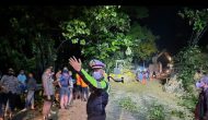 Permalink ke Longsor di KM 77 Jalan Lintas Riau Sumbar, Kapolres Kampar Koordinir Penanganannya Hingga Tuntas