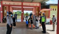 Permalink ke Polres Kampar Turunkan Personel Ketempat Rekreasi untuk Penertiban Protkes dan Batasi Pengunjung