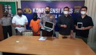 Permalink ke Polsek Lima Puluh Kota Pekanbaru Gelar Press Realese Kasus Pembobolan Dan Pencurian Di Caffe Peterselli Permalink ke Polsek Lima Puluh Kota Pekanbaru Gelar Press Realese Kasus Pembobolan Dan Pencurian Di Caffe Peterselli