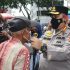 Bagikan Masker, Kapolresta kunjungi Pedagang Serta Masyarakat di Pasar