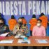 Polresta Pekanbaru Amankan Lima Orang Tersangka Pemalsuan Surat Dokumen PCR untuk di Pergunakan Melakukan Penerbangan Tujuan Jakarta