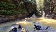Permalink ke Tim Jalan-jalan Horee” Susuri Danau PLTA Koto Panjang Kunjungi Destinasi Wisata “Gulamo Permalink ke Tim Jalan-jalan Horee” Susuri Danau PLTA Koto Panjang Kunjungi Destinasi Wisata “Gulamo
