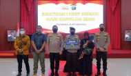 Permalink ke Jelang Masa Pensiun, Personel Brimob Menangis Dapat Rumah dari Kapolda Riau