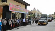 Permalink ke Pastikan Keamanan Obyek Vital Nasional, Kapolda Riau Pimpin Gelar Apel Patroli Berskala Besar Di Polres Rohil.
