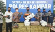 Permalink ke Kasat Reskrim Polres Kampar Ekspos Ungkap Kasus Pupuk Oplosan Permalink ke Kasat Reskrim Polres Kampar Ekspos Ungkap Kasus Pupuk Oplosan