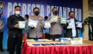 Permalink ke Kapolresta Pekanbaru Melakukan Pengungkapan Tindak Pidana Narkotika Jenis Shabu Di Halaman Belakang Mako Polresta Pekanbaru Permalink ke Kapolresta Pekanbaru Melakukan Pengungkapan Tindak Pidana Narkotika Jenis Shabu Di Halaman Belakang Mako Polresta Pekanbaru