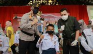 Permalink ke Tak Kenal Siang Malam, Selama 5 Hari Vaksinasi Polda Riau Suntikkan 342.574 Dosis Vaksin