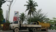 Permalink ke Puluhan Truk Diduga Melangsir BBM Bersubsidi Antri di SPBU 1428263