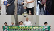 Permalink ke Dapat Al-Qur’an dari KWQ, Bahagianya Pelajar Tahfidz, Orang Tua pun Terharu