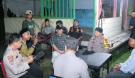 Permalink ke Pastikan Kamtibmas Aman dan Kondusif Menjelang Pemilu 2024, Kapolres Siak AKBP Asep Sujarwadi Blusukan Tengah Malam Ke Kampung Kampung