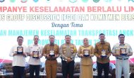 Permalink ke Dirlantas Polda Riau Mengampanyekan Memgajak Keselamatan Berlalulintas  Bersama Forkopimda Riau Dan Pengusaha Angkutan