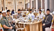 Permalink ke Safari Ramadhan di Kampar, Bupati Kampar Jamu Kapolda Riau Buka Bersama di Rumah Dinas.