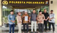 Permalink ke Pasen Gantung Diri di RSJ Tampan, Keluarga Menduga Ada Kelalaian Rumah Sakit Permalink ke Pasen Gantung Diri di RSJ Tampan, Keluarga Menduga Ada Kelalaian Rumah Sakit