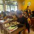 Polsek Kuantan Tengah Kawal Program Makan Bergizi Gratis, Dukung Asta Cita Presiden RI Polsek Kuantan Tengah Kawal Program Makan Bergizi Gratis, Dukung Asta Cita Presiden RI
