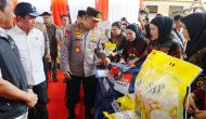 Permalink ke Kapolri Tinjau GPM di Kalbar, 310,25 Ton Beras SPHP Telah Polri Distribusikan
