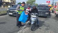 Permalink ke Sambut Nataru Aman, Polantas Menyapa Jumat Barokah Warnai Ops Lilin Lancang Kuning 2025 di Pekanbaru