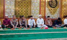 Permalink ke Polsek Kemuning Hadiri Peringatan Isra Mi’raj Nabi Muhammad SAW di Desa Batu Ampar