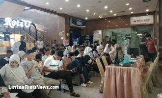 Permalink ke Tes Kesehatan di RSUD Arifin Achmad Berjalan Lancar, Orang Tua Apresiasi Sistem Baru