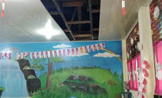 Permalink ke Kepsek SDN 01 Pekanbaru Dinilai Tak Kooperatif, Konfirmasi Plafon Roboh Sempat Diwarnai Penolakan