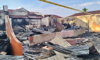 Permalink ke Api Melalap Permukiman Padat di Marpoyan Damai, Rumah Sekretaris IKM Riau Nyaris Terdampak