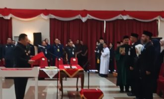 Permalink ke Plt Gubernur Riau Soroti Dugaan Pungutan Seragam hingga Jutaan Rupiah, Kepsek Diingatkan Jangan Main-Main