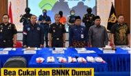 Permalink ke BNNK dan Bea Cukai Dumai Gagalkan Penyelundupan 5,3 Kg Sabu dari Malaysia Permalink ke BNNK dan Bea Cukai Dumai Gagalkan Penyelundupan 5,3 Kg Sabu dari Malaysia