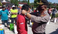 Permalink ke Polsek Tapung Gandeng Puskesmas dan Pemdes Indrapuri Lakukan Penyemprotan Desinfektan