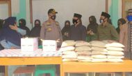 Permalink ke Kapolsek Tapung Bantu 100 Al-Qur’an dan 100 Kg Beras Untuk Pesantren Darul Quran Al Karim
