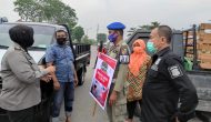 Permalink ke 68 Pelanggar Diberikan Sanksi oleh Tim Operasi Yustisi Gabungan. Permalink ke 68 Pelanggar Diberikan Sanksi oleh Tim Operasi Yustisi Gabungan.