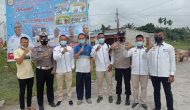 Permalink ke Polsek Siak Hulu Gandeng Aparatur Desa Kubang Jaya dan Serikat Pekerja Bagikan Masker Permalink ke Polsek Siak Hulu Gandeng Aparatur Desa Kubang Jaya dan Serikat Pekerja Bagikan Masker